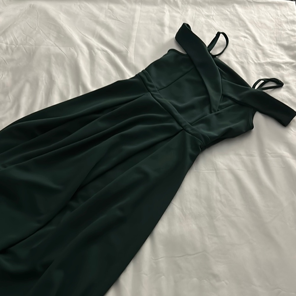 Elegant Green Off-Shoulder Dress
